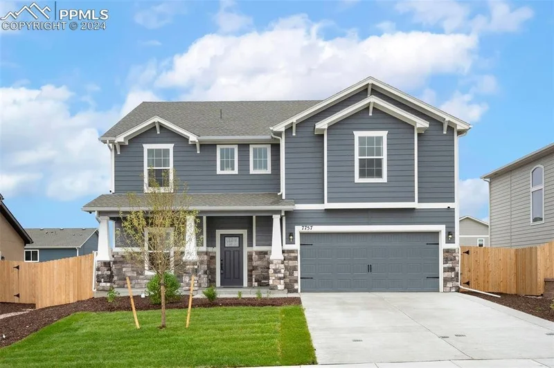 4 Bedrooms Single Family Detached