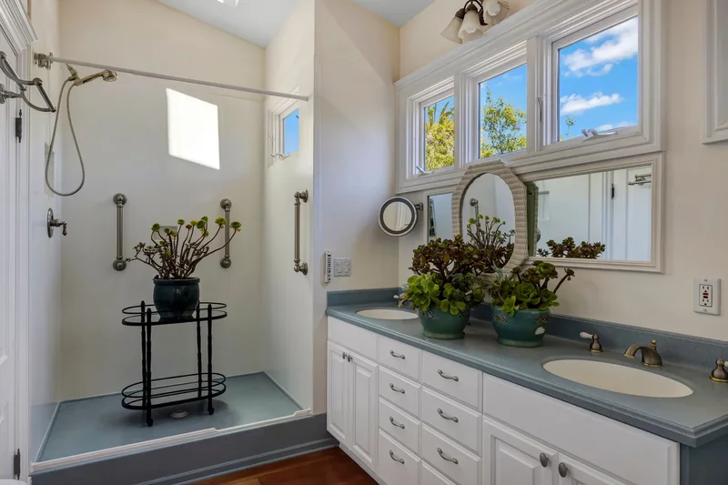 131 7th Street, Pacific Grove, CA 93950, Pacific Grove, California, United States. - Photo 3