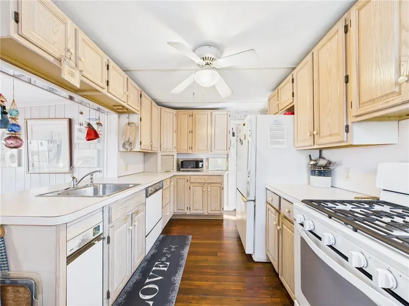 1140 Succotash Road, South Kingstown, Rhode Island, United States. - Photo 31