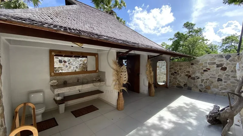 42VP+28, Oelasin, East Nusa Tenggara, Indonesia. - Photo 23