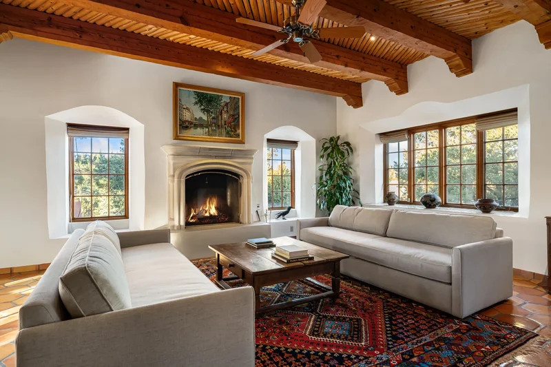 61 Calle San Martin , Santa Fe, NM 87506, Santa Fe, New Mexico, United States. - Photo 18