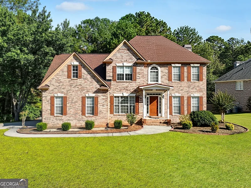 Single Family Residence in Kennesaw