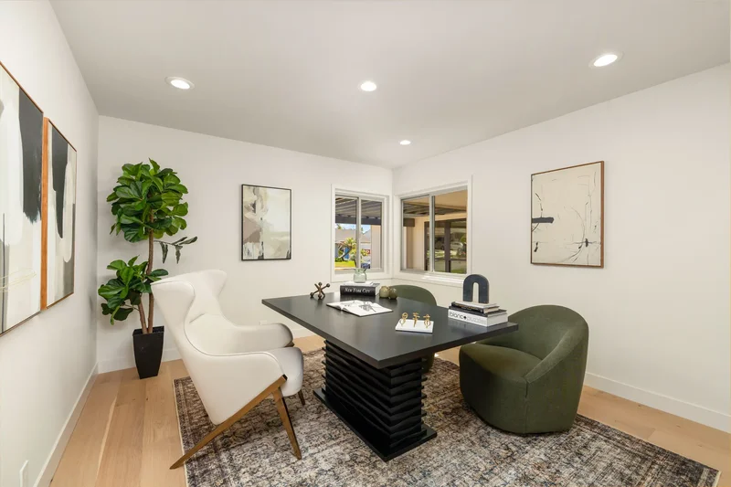 5949 South Garth Avenue , Los Angeles, CA 90056, Los Angeles, California, United States. - Photo 29