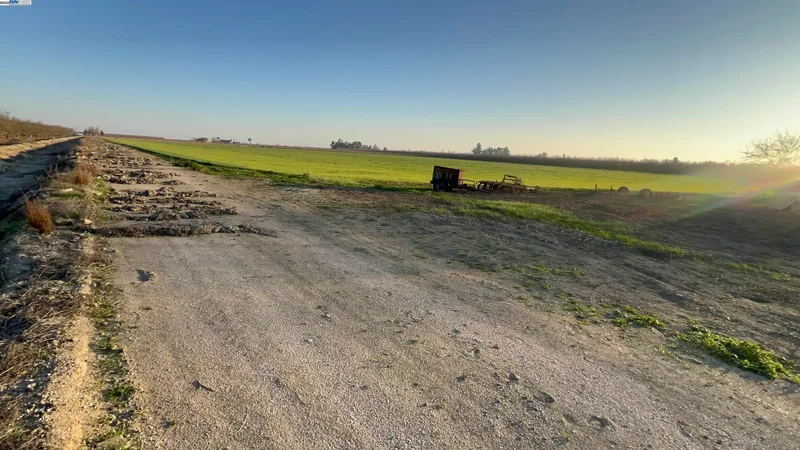 1290 Orange Ave, Patterson, California, United States. - Photo 37