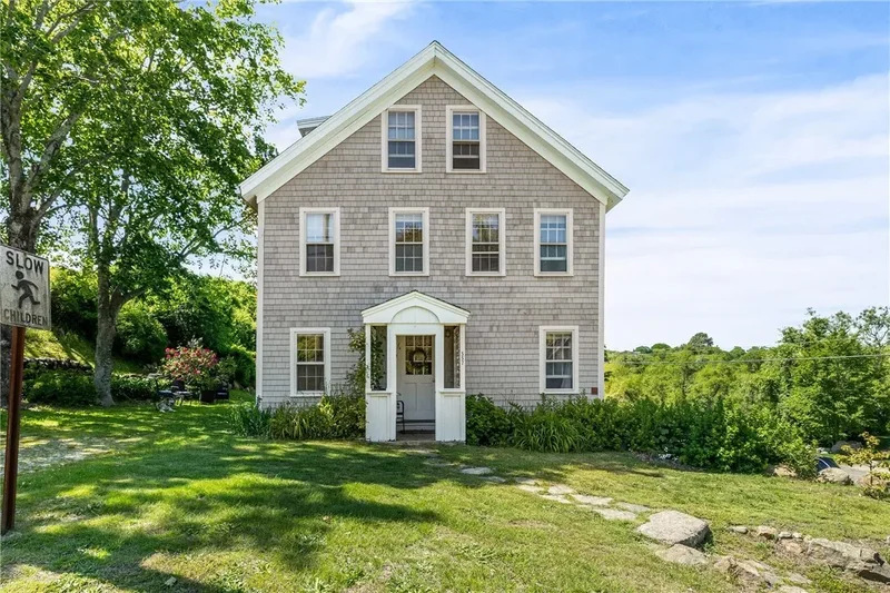 557 Center Road, New Shoreham, Rhode Island, United States. - Photo 4