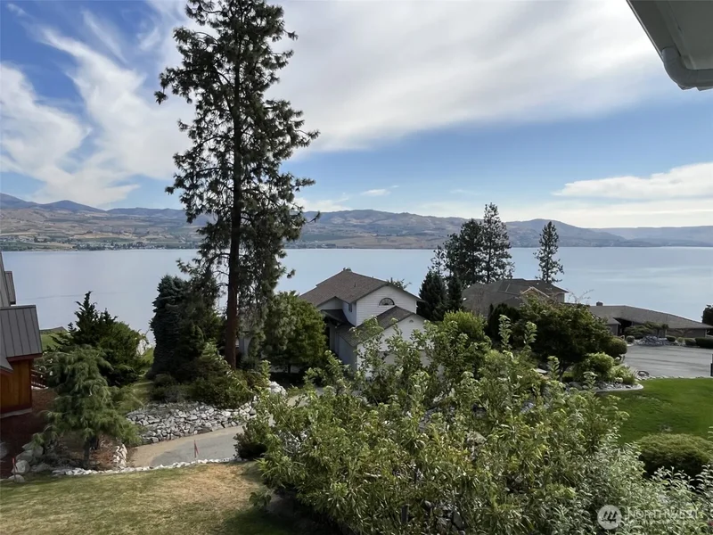 4124 Lakeview Place, Chelan, WA, 98816, USA, Chelan, Washington, United States. - Photo 14