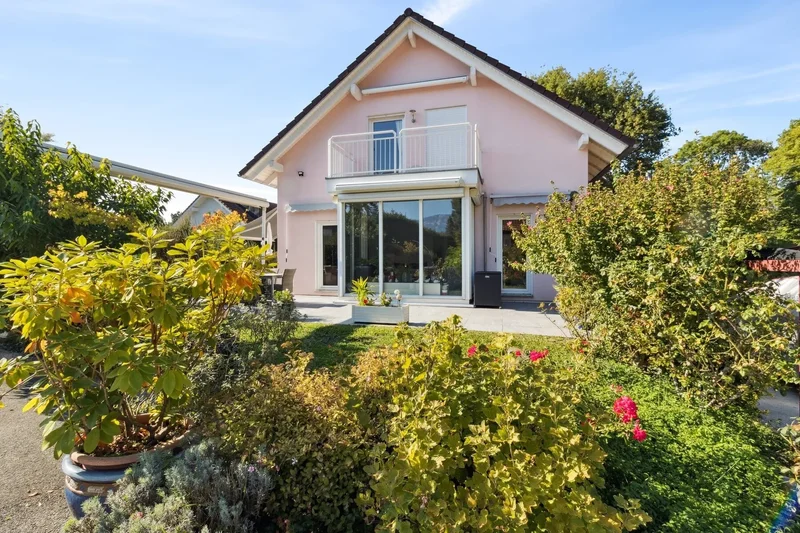 For Sale, Semi Detached House Joined By Garages, 1212 Grand Lancy, Réf 044716