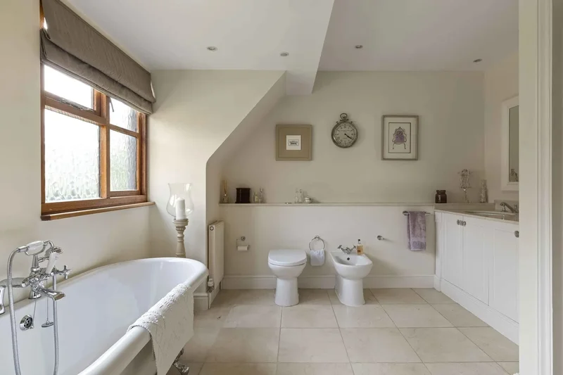 High Coombe Place, Kingston upon Thames, England, United Kingdom. - Photo 5