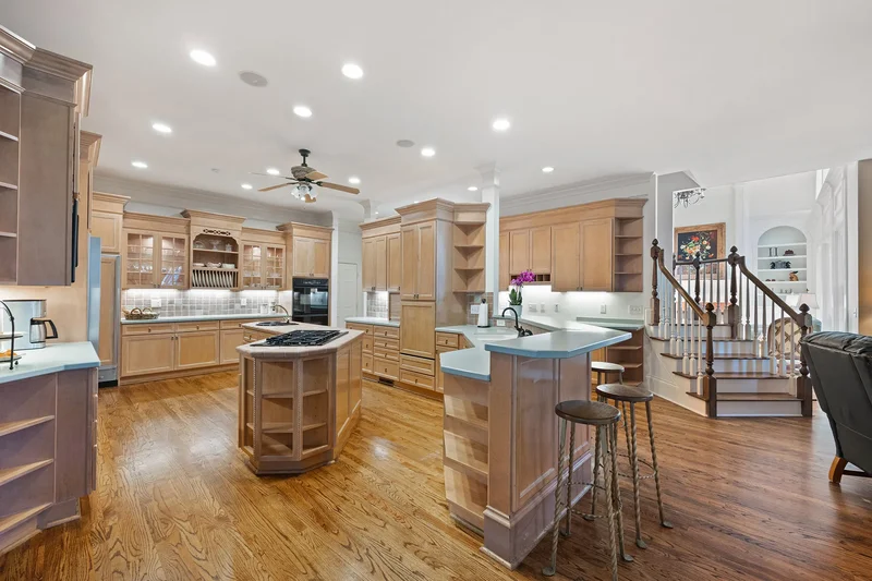 5409 Saint Lyonn Place, Marietta, GA 30068, Marietta, Georgia, United States. - Photo 5