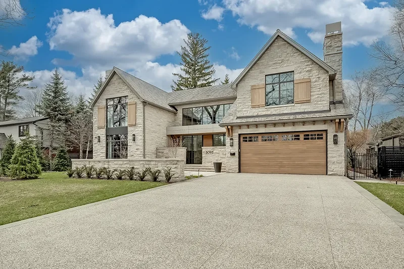 Introducing "Roseland Manor" – Awarded "Luxury Residence Canada"