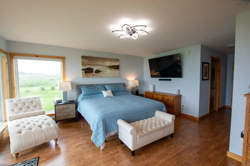 2435 Main Shore Road, Yarmouth, Nova Scotia, Canada. - Photo 2
