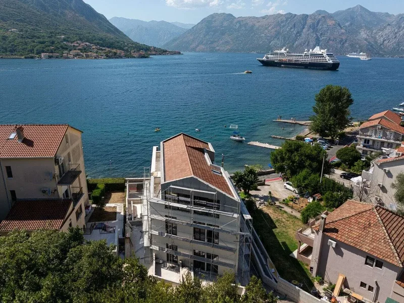 Kotor, Dobrota, Dobrota, Kotor Municipality, Montenegro. - Photo 5