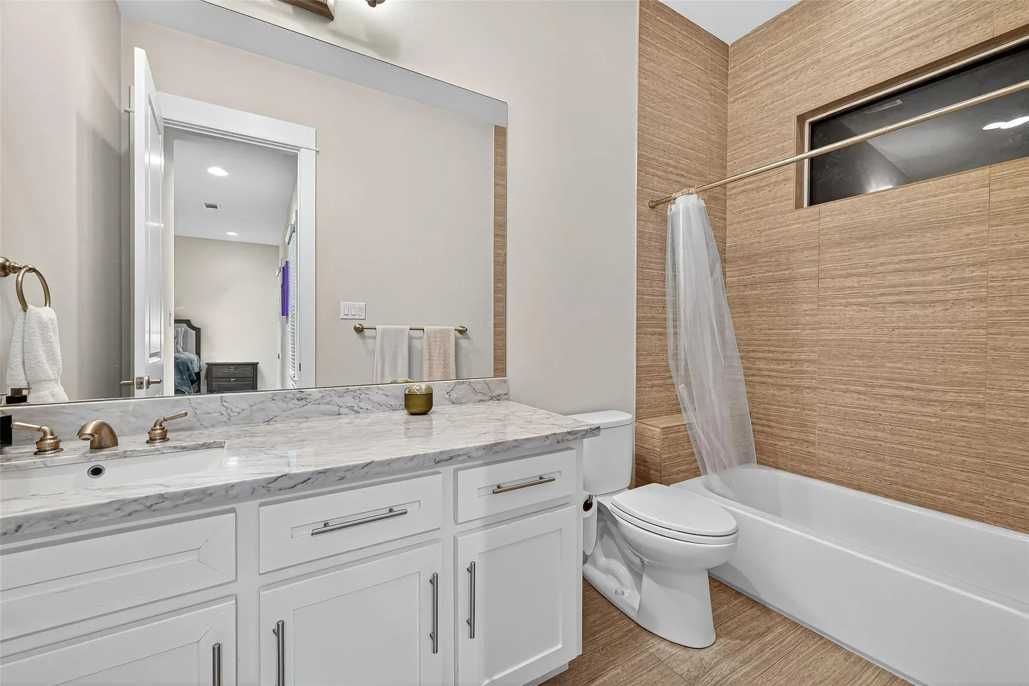 2217 W Main Street, Houston, Texas, United States. - Photo 27