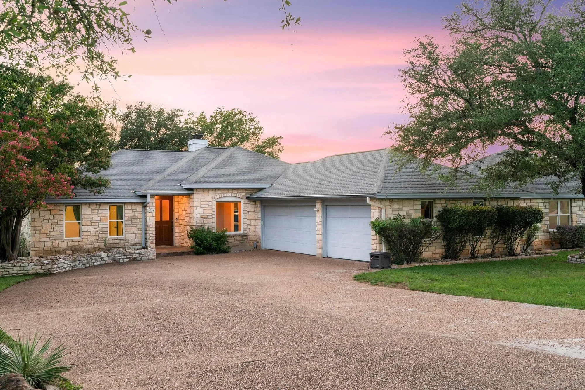 1237 Ridge Harbor DR, Spicewood, Texas, United States. - Photo 4