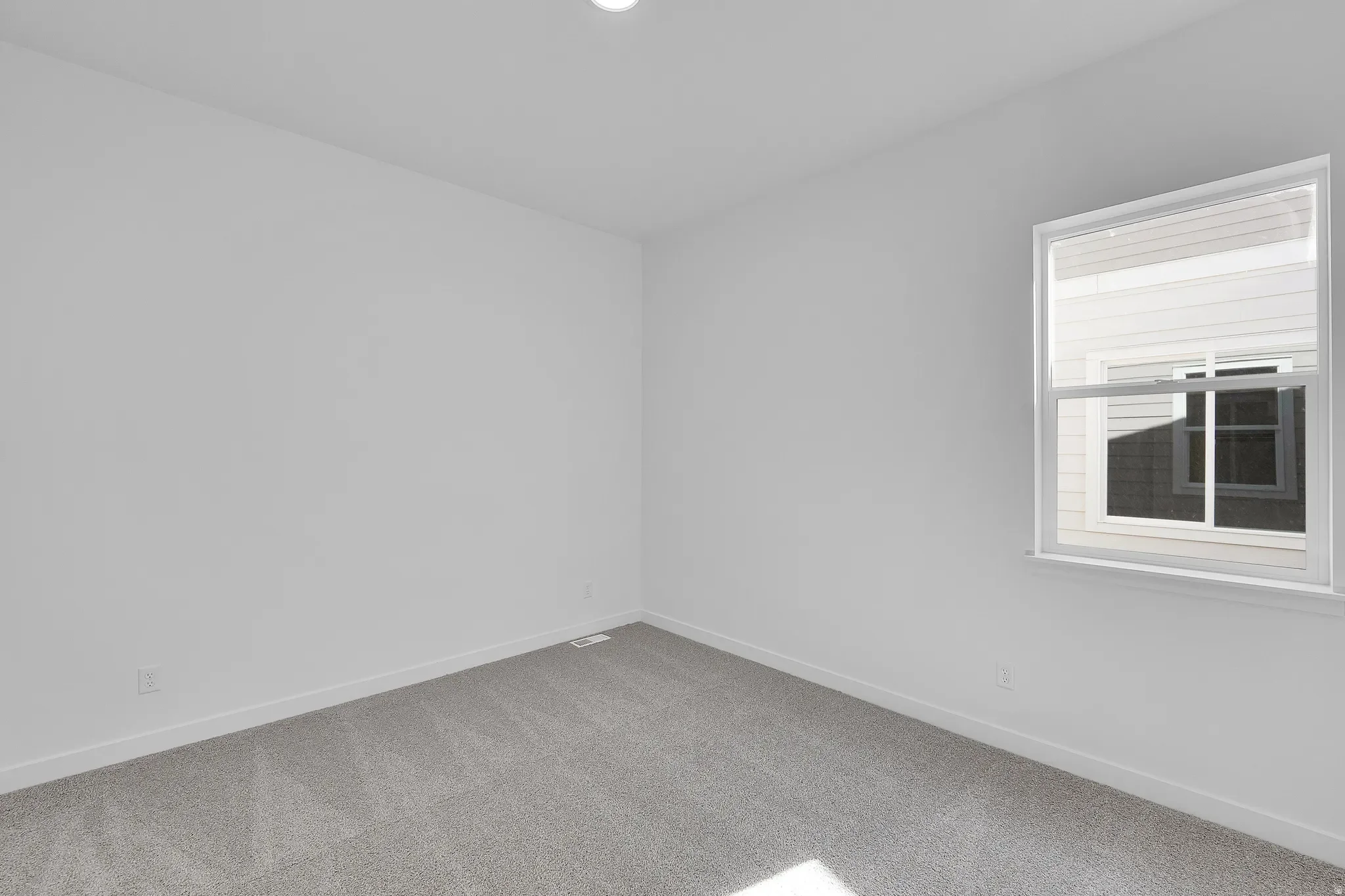 253 E POLARIS DR S 105, Saratoga Springs, Utah, United States. - Photo 8