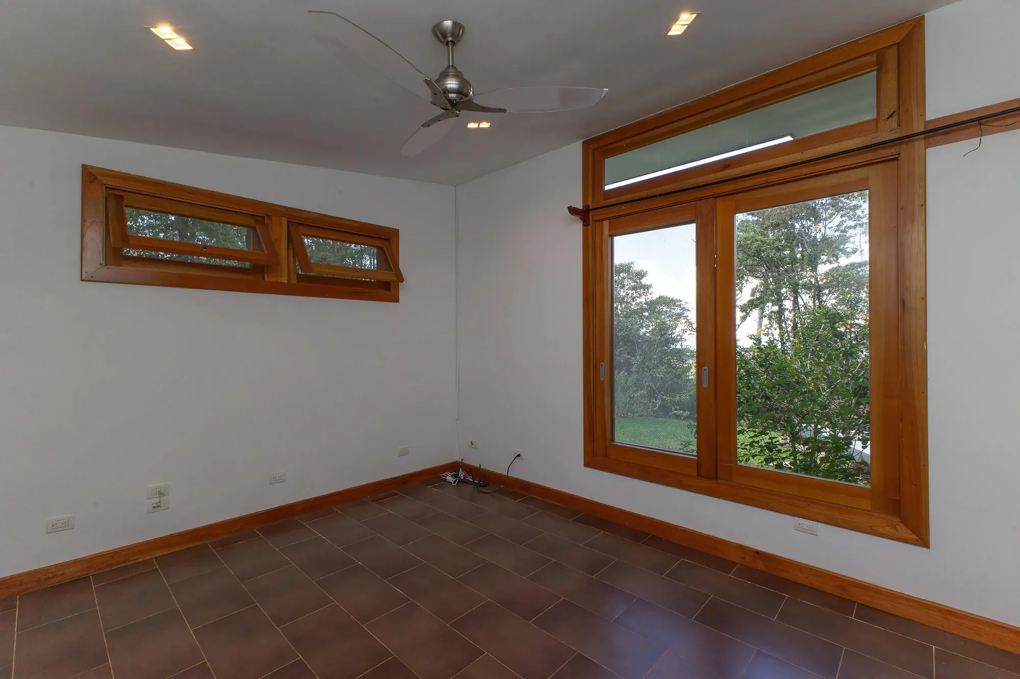 Gallery photo 2