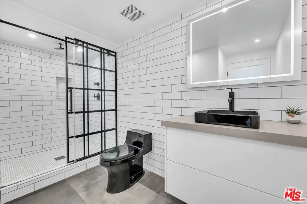 24 20th Avenue, Los Angeles, California, United States. - Photo 14