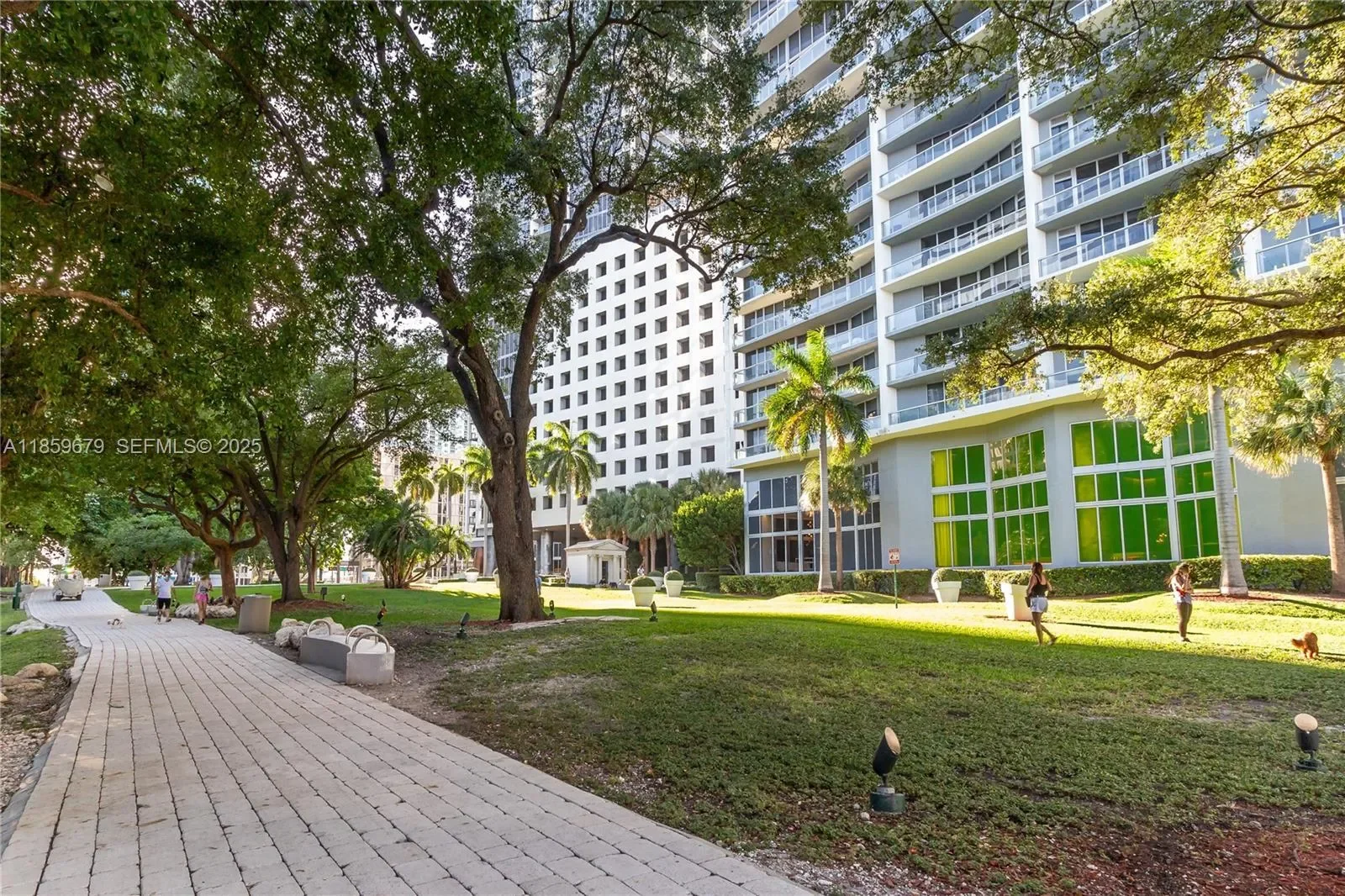 485 Brickell Ave 2210, Miami, Florida, United States. - Photo 52
