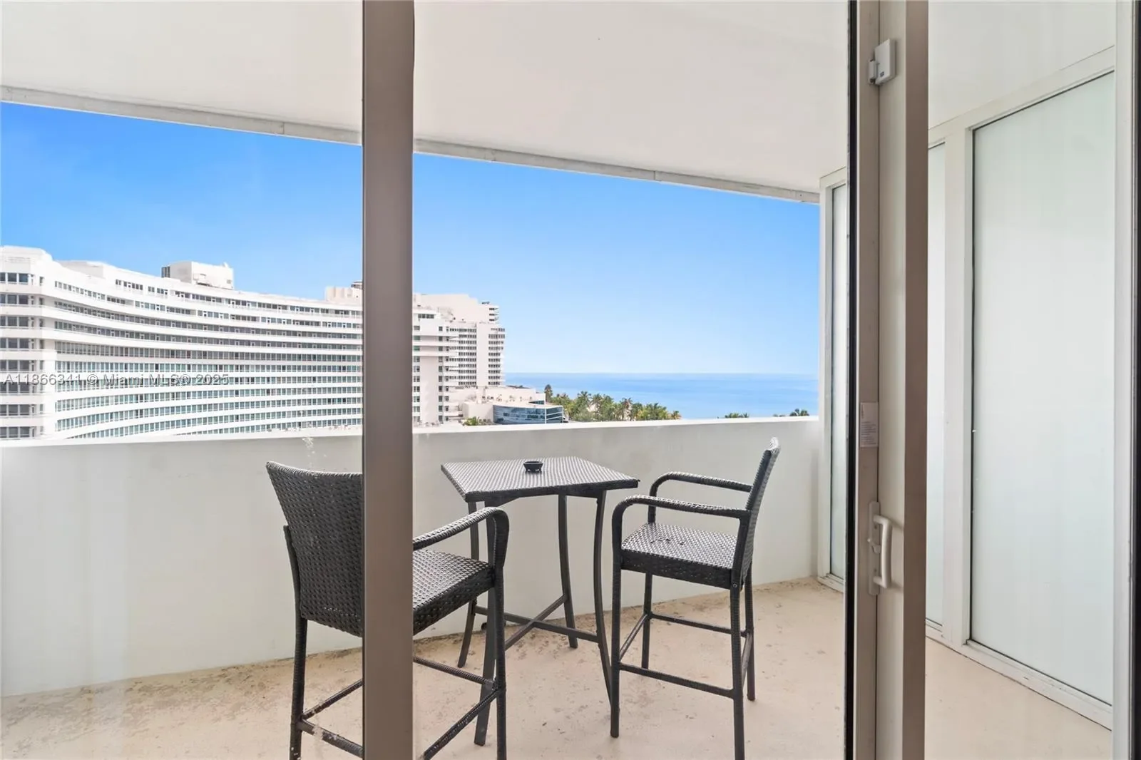 4391 Collins Ave 803, Miami Beach, Florida, United States. - Photo 3
