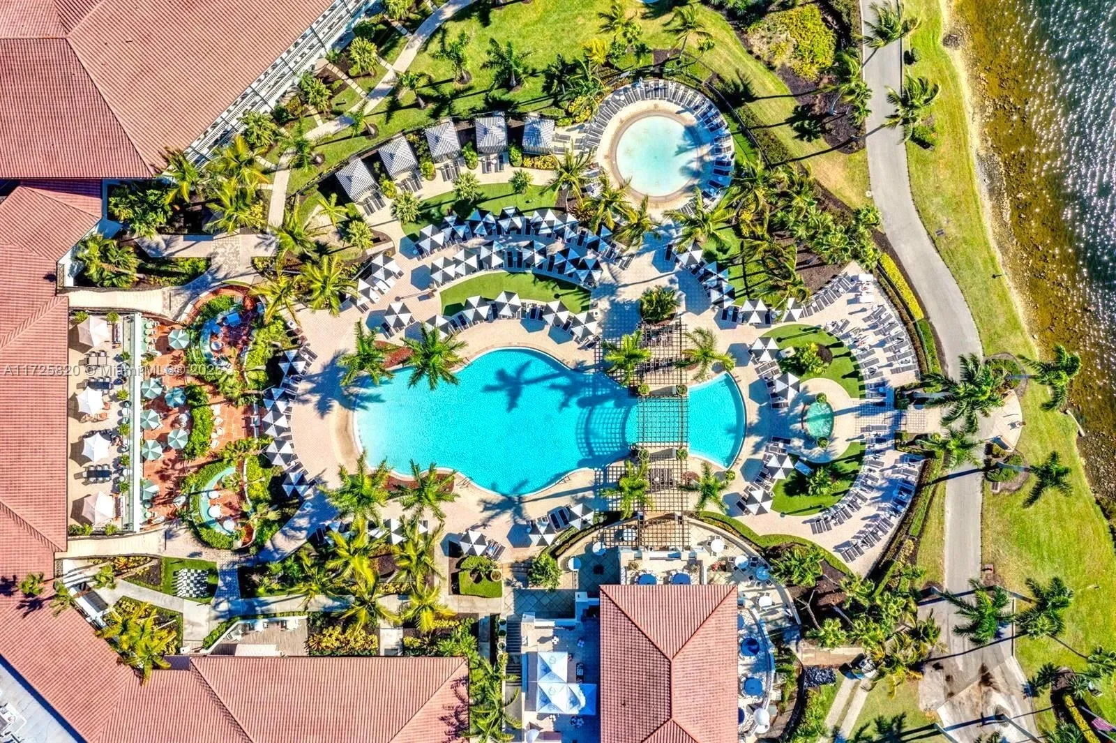 1 Balfour Rd E, Palm Beach Gardens, Florida, United States. - Photo 42