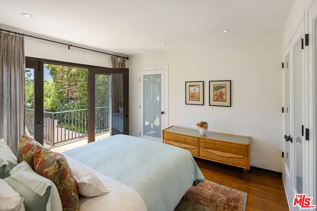 1417 Queens Rd, Los Angeles, California, United States. - Photo 15