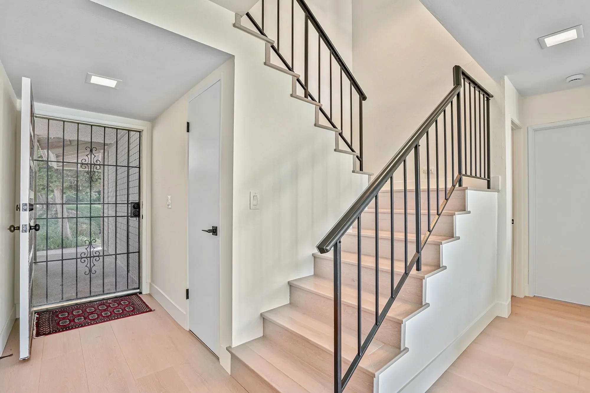 54 Cresta Verde Drive , Rolling Hills Estates, CA 90274, Rolling Hills Estates, California, United States. - Photo 36