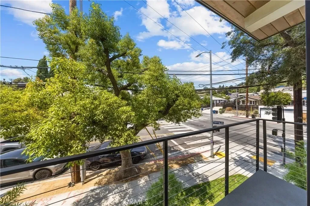 6050 E Burwood Avenue, Los Angeles, California, United States. - Photo 28