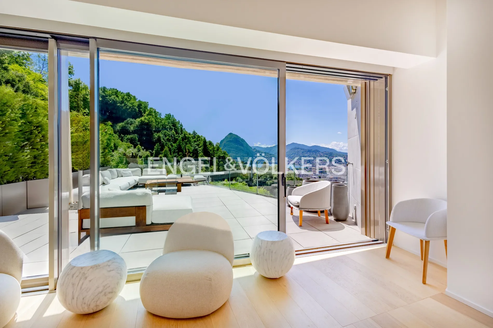 Gallery photo 3