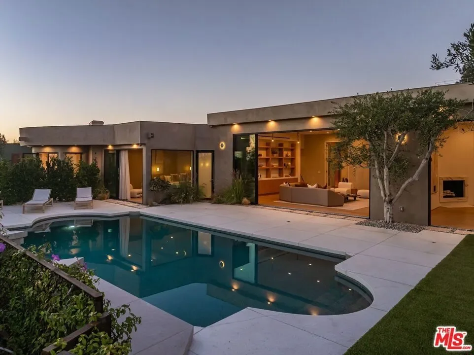 1705 Carla, Beverly Hills, California, United States. - Photo 42