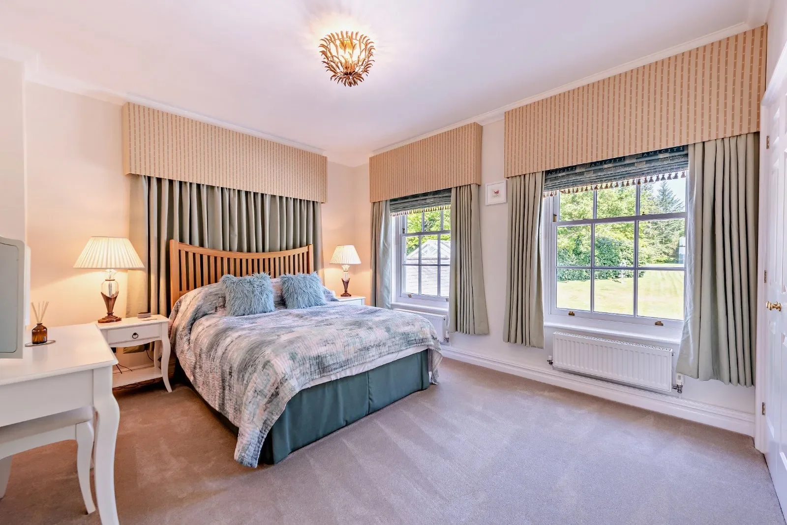 Horsham Road, Handcross, Haywards Heath, West Sussex, Haywards Heath, England, United Kingdom. - Photo 28