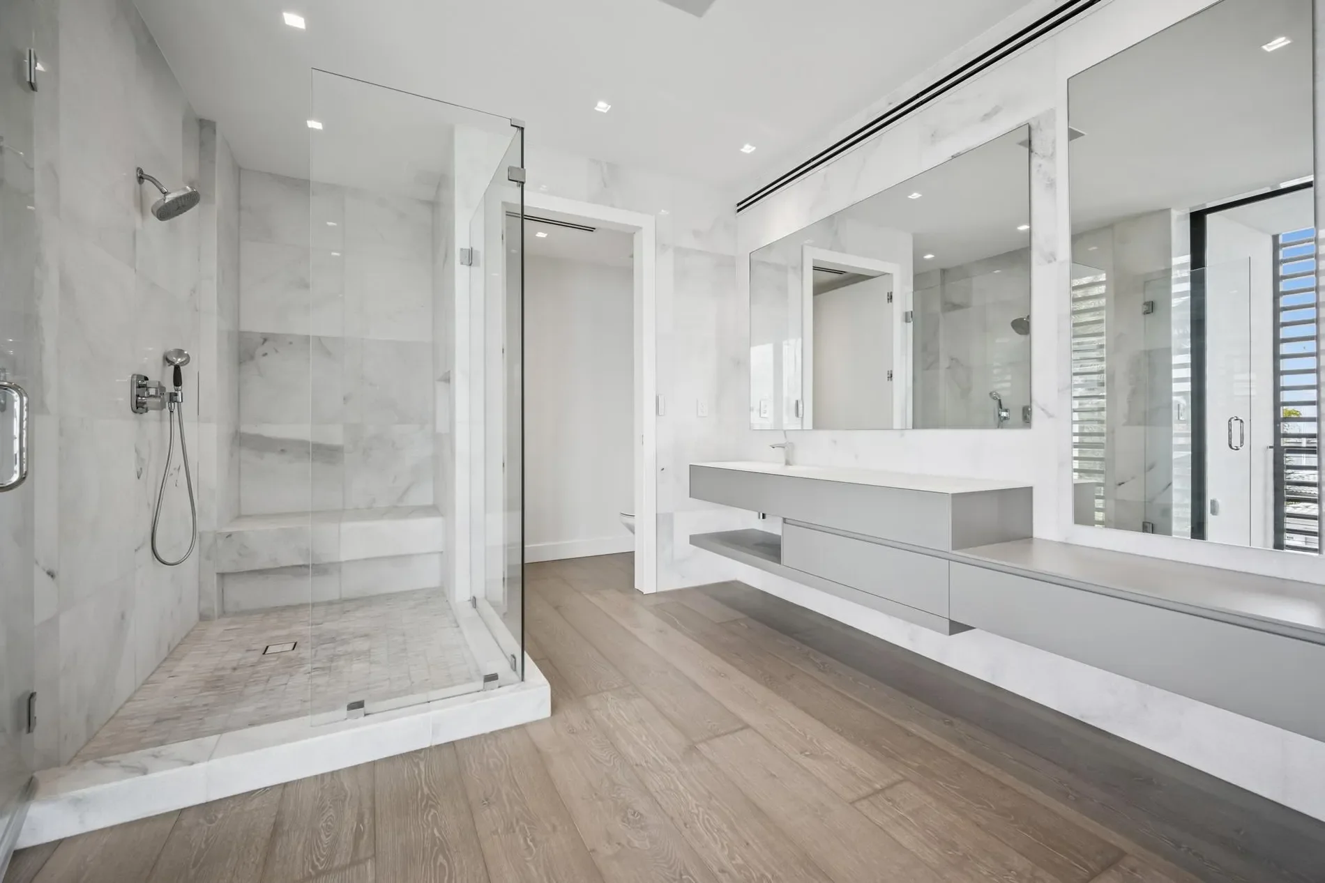 420 N Hibiscus Dr, Miami Beach, Florida, United States. - Photo 3
