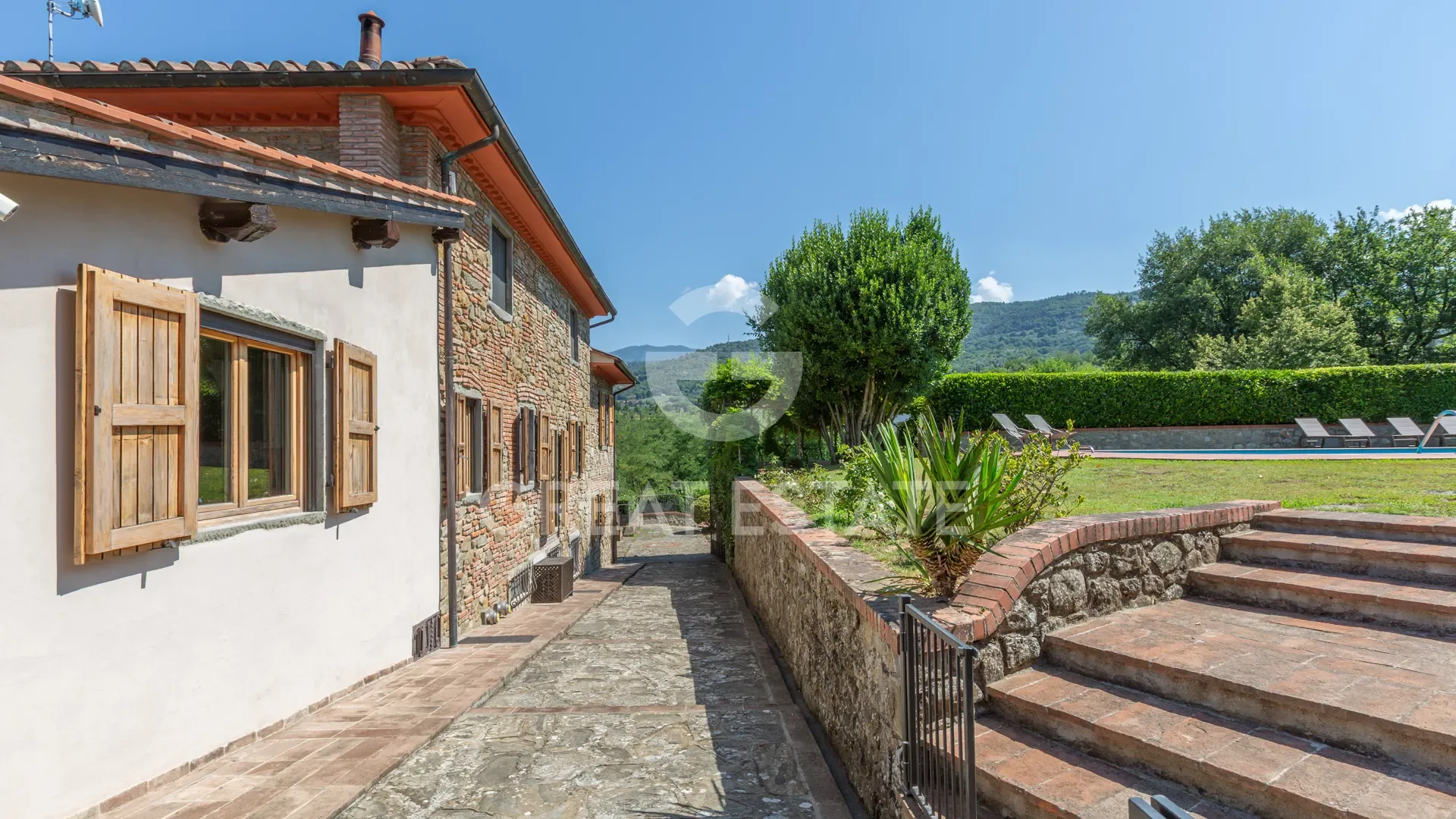Tuscany, Reggello, Tuscany, Italy. - Photo 12