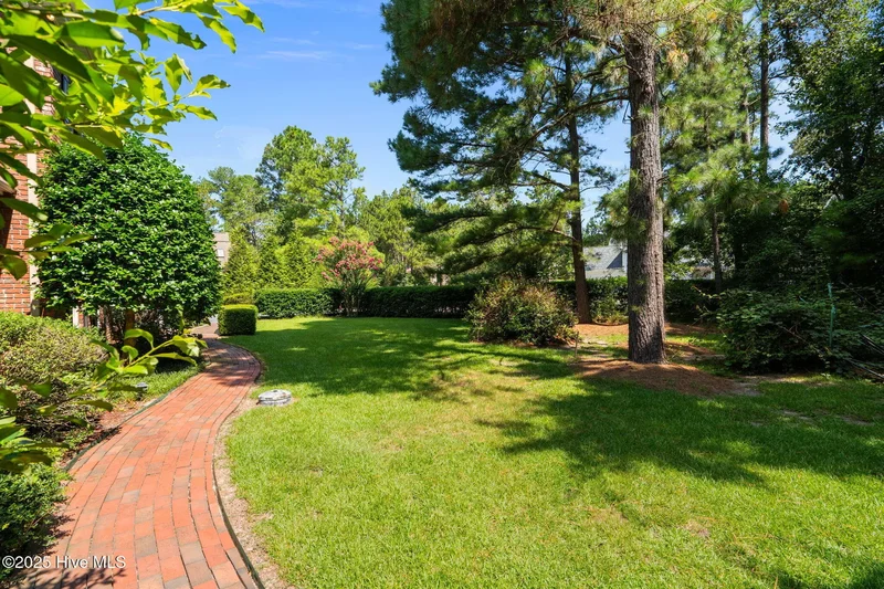 28 Beasley Drive, Pinehurst, NC 28374, Pinehurst, North Carolina, United States. - Photo 51