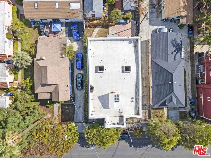 1934 New England Street, Los Angeles, California, United States. - Photo 12