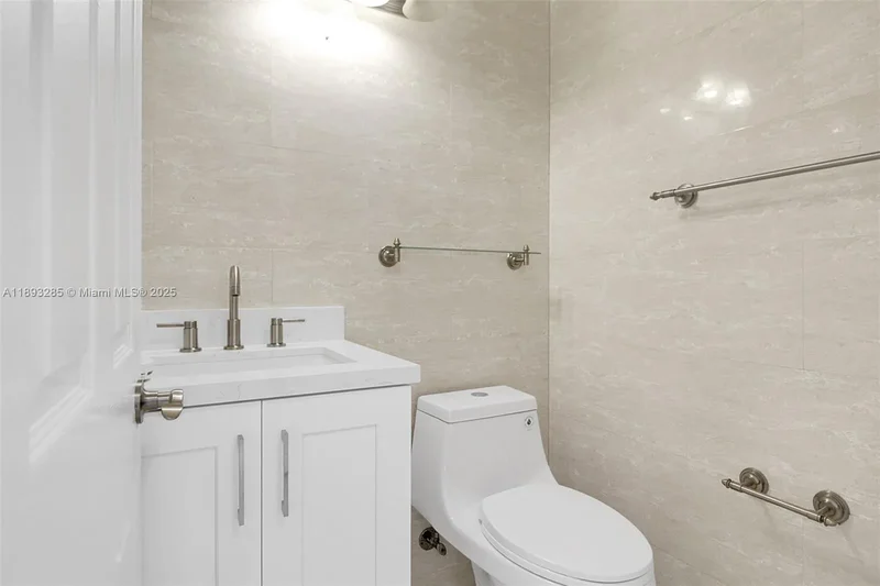 8416 NW 201st St, Hialeah, Florida, United States. - Photo 27