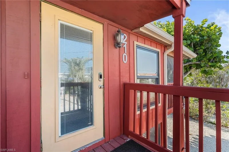 210 Miramar ST, Fort Myers Beach, Florida, United States. - Photo 17