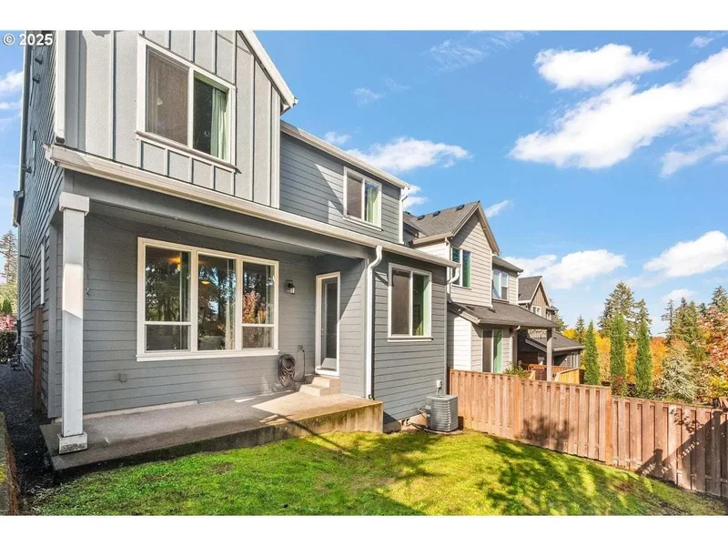 8144 SW Oldham Dr, Beaverton, OR 97007, Beaverton, Oregon, United States. - Photo 30