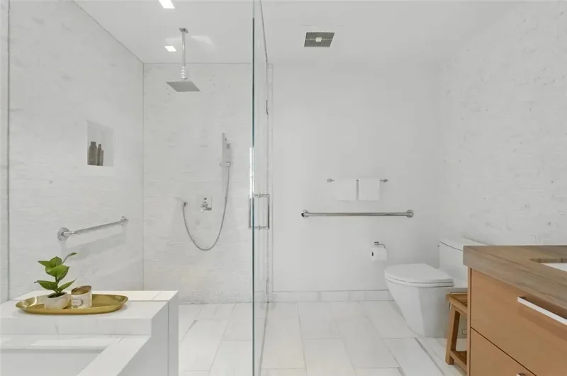 888 W E Street 505, San Diego, California, United States. - Photo 20