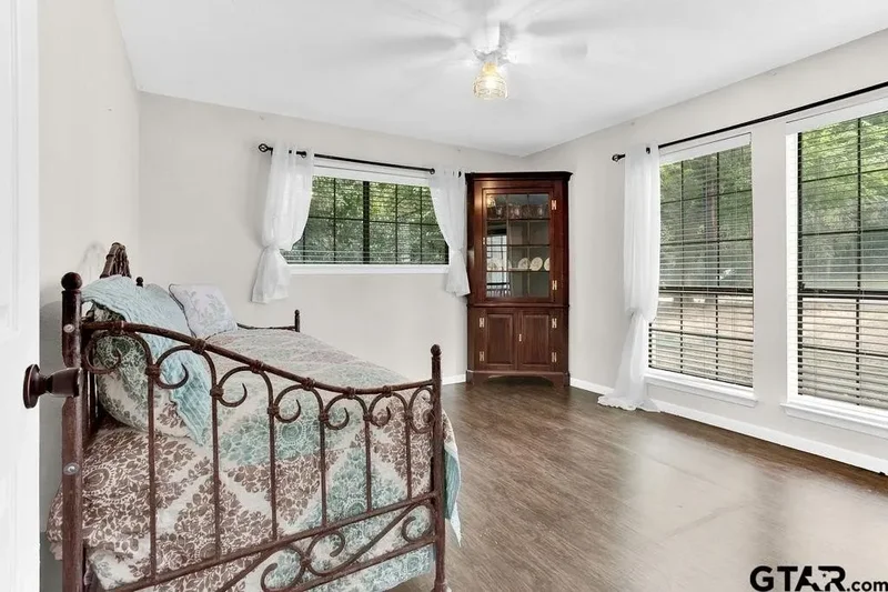 214 E Hideaway Lane East, Hideaway, TX 75771, Hideaway, Texas, United States. - Photo 36