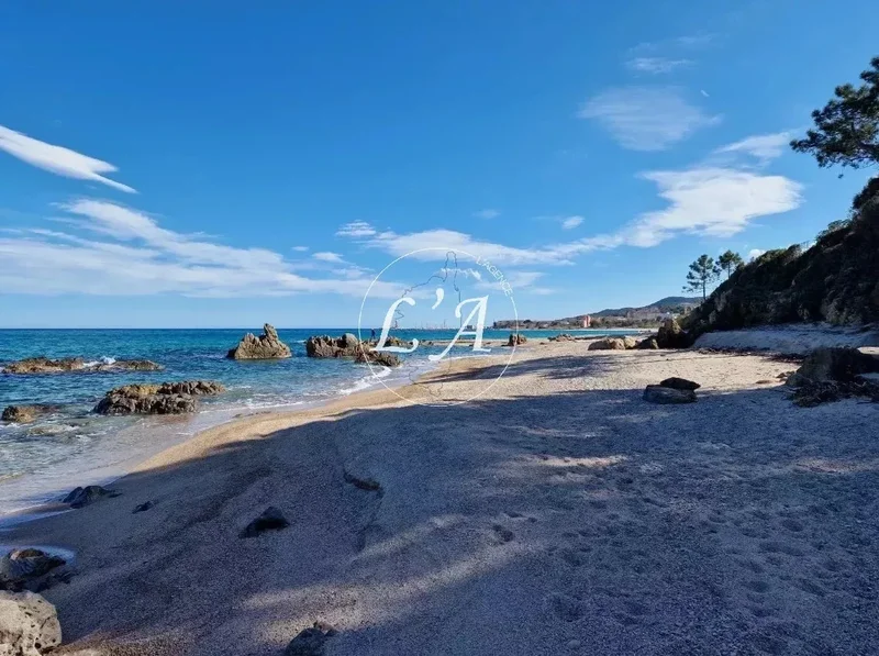 Sari-Solenzara, Corsica, France. - Photo 13