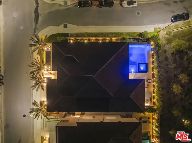 20211 W Liverpool Way, Los Angeles, California, United States. - Photo 60
