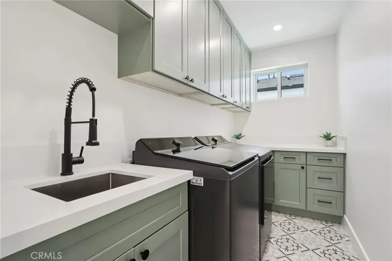 14929 Vose Street, Los Angeles, California, United States. - Photo 14