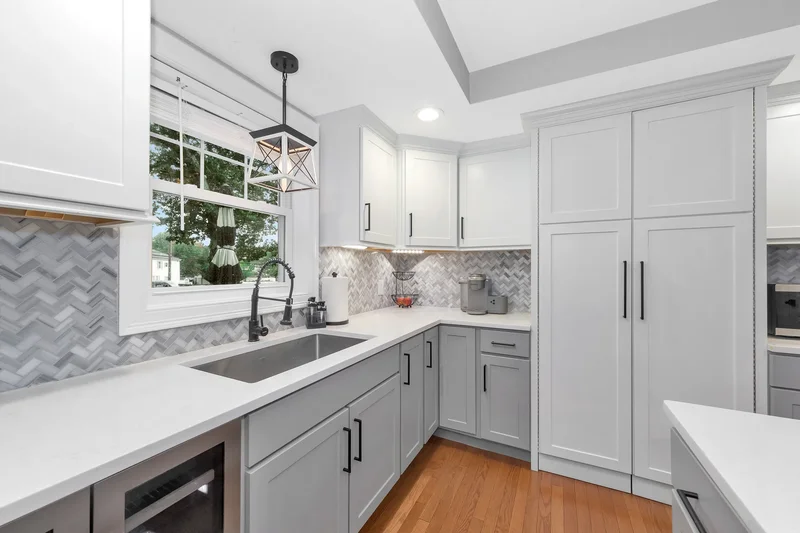 5 Oak St , Wilmington, MA 01887, Wilmington, Massachusetts, United States. - Photo 10