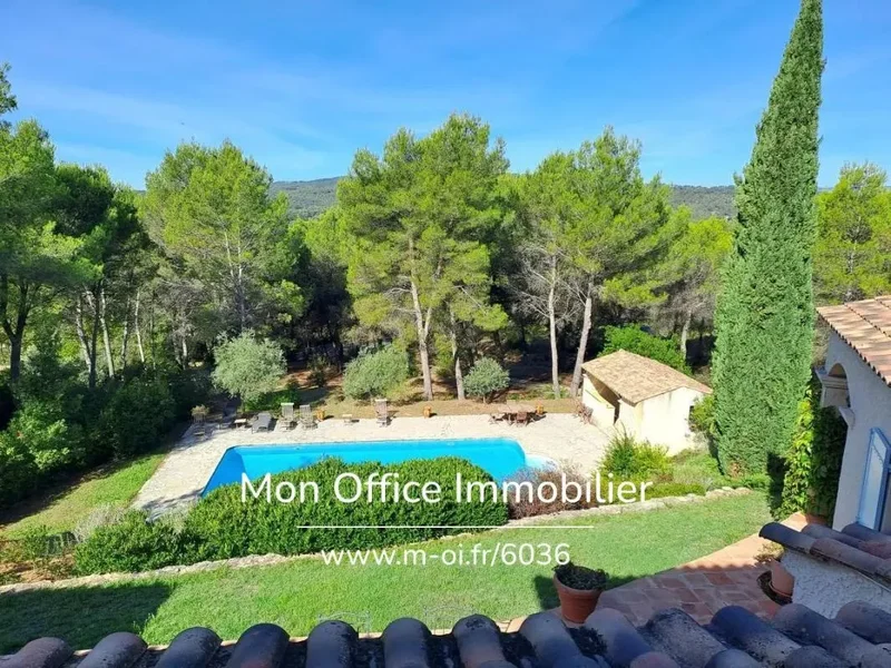 Rognes, Provence-Alpes-Côte d'Azur, France. - Photo 3
