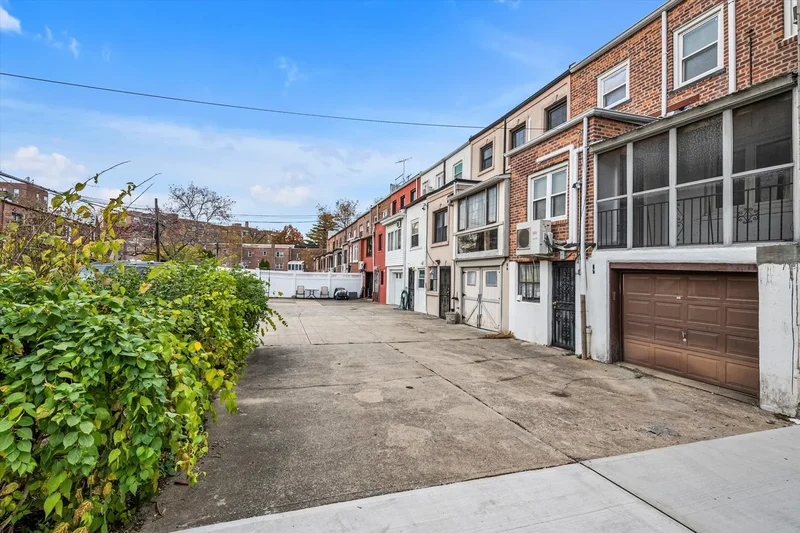 67-56 Exeter Street, Forest Hills, NY 11375, New York, New York, United States. - Photo 24