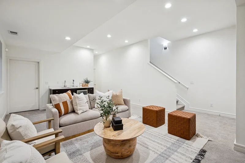 1050 S Corona Street , Denver, CO 80209, Denver, Colorado, United States. - Photo 34