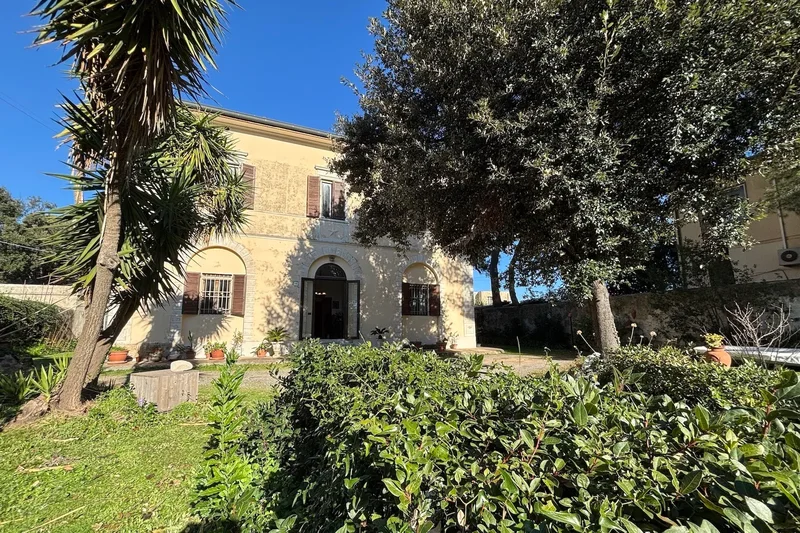 Historic Villa in Montenero with Park and Dependence – The Timeless Charm of Tuscany