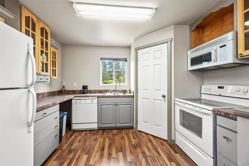 3655 McBride Road, Blind Bay, British Columbia, Canada. - Photo 45