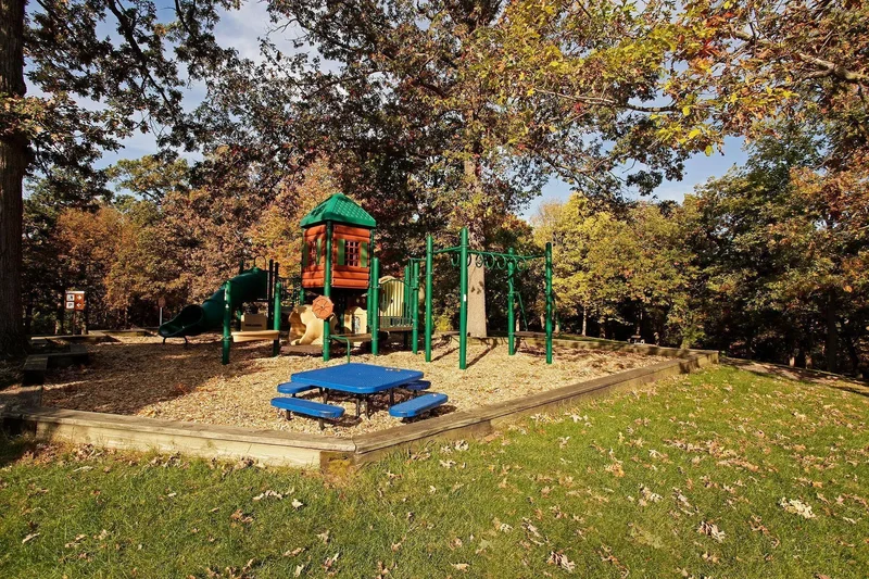 7325 Bush Lake Drive, Bloomington, MN 55438, Minneapolis, Minnesota, United States. - Photo 80