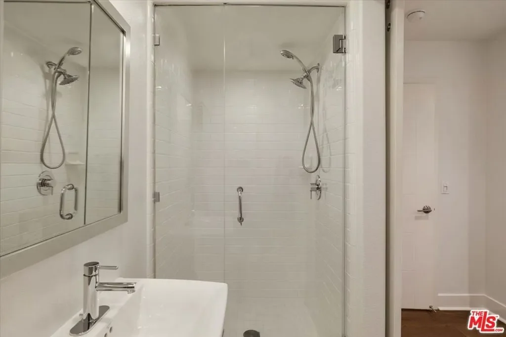 644 N Gramercy Place, Los Angeles, California, United States. - Photo 4